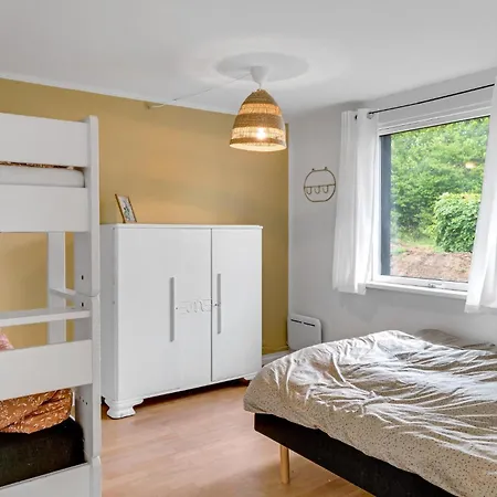 3 Bedroom Awesome In Ferienhaus Vejby